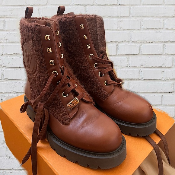 LV 2023 collection boots - Picture 1 of 5